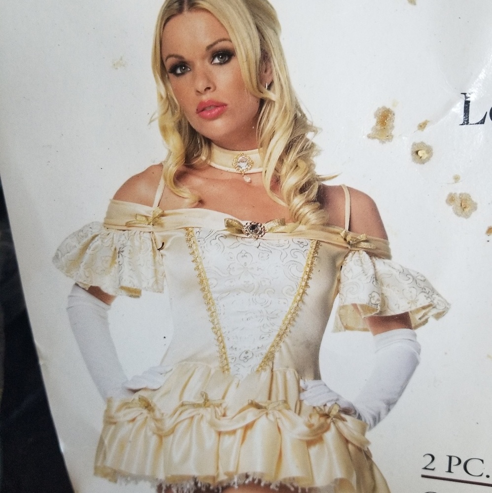 Costume